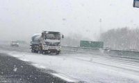 受降雪影响部分高速封闭 普通干线公路运行正常