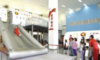 天津航空举办儿童开放体验日