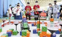 第20届天津市青少年机器人竞赛举行 看“天”才少年“机”中生智