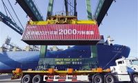 天津港逆势稳增长背后的动力之源 年集装箱吞吐量首次突破2000万标准箱