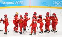 中国女子冰球3-1逆转丹麦 斩获北京冬奥会首胜