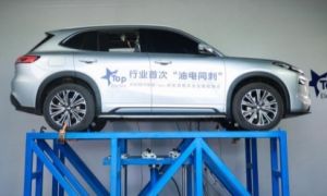 吉利银河星舰7 EM-i成功完成行业首个“油电同刺”挑战