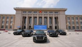 红旗三旗舰护航上合峰会 外事接待用车交车仪式在天津大礼堂举行