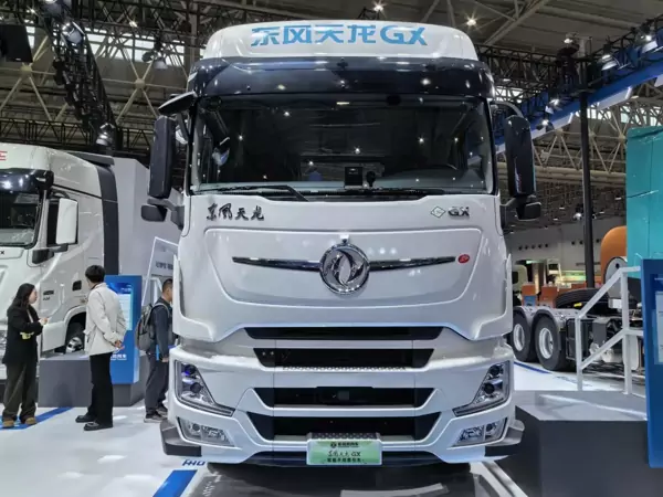 不玩虛的!東風(fēng)天龍GX智能干線牽引車助新手秒變老司機(jī)