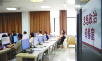 一份高考試卷如何打分？ 記者直擊天津高考評卷現(xiàn)場