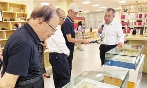 百余件展品使津门工商文脉“触手可及”